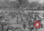 Standbild Menge an Zuschauern Saint Louis Missouri USA, 1904, aus Sekunde 40 historischem Filmmaterial Videoclip 65675073428