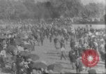 Standbild Menge an Zuschauern Saint Louis Missouri USA, 1904, aus Sekunde 41 historischem Filmmaterial Videoclip 65675073428