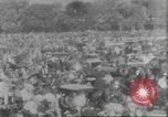 Standbild Menge an Zuschauern Saint Louis Missouri USA, 1904, aus Sekunde 51 historischem Filmmaterial Videoclip 65675073428