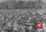 Standbild Menge an Zuschauern Saint Louis Missouri USA, 1904, aus Sekunde 53 historischem Filmmaterial Videoclip 65675073428