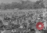 Standbild Menge an Zuschauern Saint Louis Missouri USA, 1904, aus Sekunde 58 historischem Filmmaterial Videoclip 65675073428