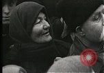 Image Anti-Religious bolcheviks profaner Fédération de reliques la Russie, 1918, de la seconde 20 séquences d'archives historiques vidéo 65675073433