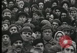 Image Anti-Religious bolcheviks profaner Fédération de reliques la Russie, 1918, de la seconde 29 séquences d'archives historiques vidéo 65675073433