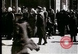 Image occupé russe avec les piétons et de tramway de rue la Russie Union Soviétique, 1920, de la seconde 3 séquences d'archives historiques vidéo 65675073436