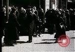 Image occupé russe avec les piétons et de tramway de rue la Russie Union Soviétique, 1920, de la seconde 4 séquences d'archives historiques vidéo 65675073436