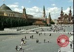 Standbild Grab Lenins Moskau Russland Sowjetunion, 1970, aus Sekunde 17 historischem Filmmaterial Videoclip 65675073439