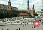 Standbild Grab Lenins Moskau Russland Sowjetunion, 1970, aus Sekunde 22 historischem Filmmaterial Videoclip 65675073439