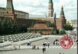 Standbild Grab Lenins Moskau Russland Sowjetunion, 1970, aus Sekunde 26 historischem Filmmaterial Videoclip 65675073439