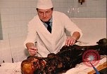 Standbild Mumien Moskau Russland Sowjetunion, 1970, aus Sekunde 13 historischem Filmmaterial Videoclip 65675073443