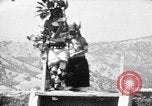 Standbild Buffalo dance von San Ildefonso Tewa Pueblo Indianer San Ildefonso Pueblo New Mexico USA, 1929, aus Sekunde 59 historischem Filmmaterial Videoclip 65675073458