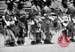 Image La danse des nuages par les Amérindiens de Tewa San Ildefonso Pueblo San Ildefonso Pueblo New Mexico USA, 1929, de la seconde 11 séquences d'archives historiques vidéo 65675073459