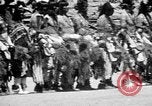 Image La danse des nuages par les Amérindiens de Tewa San Ildefonso Pueblo San Ildefonso Pueblo New Mexico USA, 1929, de la seconde 15 séquences d'archives historiques vidéo 65675073459