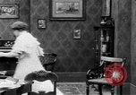 Standbild Helen's Ehe New York United States USA, 1912, aus Sekunde 34 historischem Filmmaterial Videoclip 65675073460