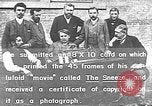 Standbild film Erfinder United States USA, 1894, aus Sekunde 18 historischem Filmmaterial Videoclip 65675073461