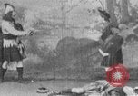 Standbild schottischen Mannen im Kampf United States USA, 1907, aus Sekunde 15 historischem Filmmaterial Videoclip 65675073464