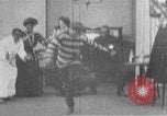 Standbild African American brawl United States USA, 1907, aus Sekunde 50 historischem Filmmaterial Videoclip 65675073465