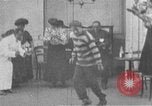 Standbild African American brawl United States USA, 1907, aus Sekunde 55 historischem Filmmaterial Videoclip 65675073465