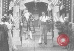 Immagine di America terra di libertà raffiguranti diverse americani insieme United States USA, 1907, secondo 49 filmato di repertorio 65675073467