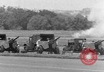 Immagine di Il colonnello Armando V Cerrato Washington DC USA, 1954, secondo 18 filmato di repertorio 65675073514