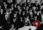 Immagine di Inaugurazione della libreria Germania, 1954, secondo 38 filmato di repertorio 65675073515