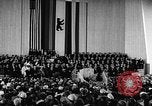 Immagine di Inaugurazione della libreria Germania, 1954, secondo 43 filmato di repertorio 65675073515