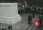 Standbild Queen Elizabeth II Washington DC USA, 1957, aus Sekunde 30 historischem Filmmaterial Videoclip 65675073536