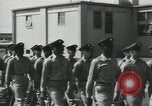 Standbild Graduation Day Parade Fort Dix New Jersey USA, 1955, aus Sekunde 16 historischem Filmmaterial Videoclip 65675073543