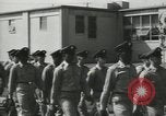 Standbild Graduation Day Parade Fort Dix New Jersey USA, 1955, aus Sekunde 18 historischem Filmmaterial Videoclip 65675073543