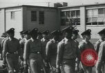 Standbild Graduation Day Parade Fort Dix New Jersey USA, 1955, aus Sekunde 21 historischem Filmmaterial Videoclip 65675073543