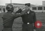 Standbild Firma E 1 Training Regiment Auszubildende Fort Dix New Jersey USA, 1955, aus Sekunde 3 historischem Filmmaterial Videoclip 65675073545
