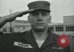 Standbild Firma E 1 Training Regiment Auszubildende Fort Dix New Jersey USA, 1955, aus Sekunde 6 historischem Filmmaterial Videoclip 65675073545