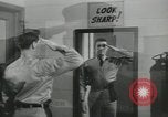 Standbild Firma E 1 Training Regiment Auszubildende Fort Dix New Jersey USA, 1955, aus Sekunde 9 historischem Filmmaterial Videoclip 65675073545