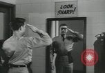 Standbild Firma E 1 Training Regiment Auszubildende Fort Dix New Jersey USA, 1955, aus Sekunde 10 historischem Filmmaterial Videoclip 65675073545
