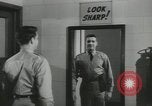 Standbild Firma E 1 Training Regiment Auszubildende Fort Dix New Jersey USA, 1955, aus Sekunde 11 historischem Filmmaterial Videoclip 65675073545
