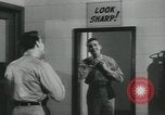 Standbild Firma E 1 Training Regiment Auszubildende Fort Dix New Jersey USA, 1955, aus Sekunde 13 historischem Filmmaterial Videoclip 65675073545