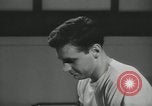 Standbild Firma E 1 Training Regiment Auszubildende Fort Dix New Jersey USA, 1955, aus Sekunde 18 historischem Filmmaterial Videoclip 65675073545