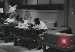 Standbild Firma E 1 Training Regiment Auszubildende Fort Dix New Jersey USA, 1955, aus Sekunde 51 historischem Filmmaterial Videoclip 65675073545
