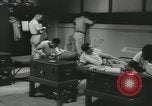 Standbild Firma E 1 Training Regiment Auszubildende Fort Dix New Jersey USA, 1955, aus Sekunde 59 historischem Filmmaterial Videoclip 65675073545