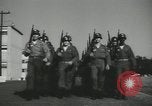 Standbild Firma E 1 Training Regiment Auszubildende Fort Dix New Jersey USA, 1955, aus Sekunde 5 historischem Filmmaterial Videoclip 65675073546