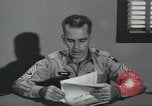 Standbild Firma E 1 Training Regiment Trainee Fort Dix New Jersey USA, 1955, aus Sekunde 15 historischem Filmmaterial Videoclip 65675073547