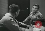 Standbild Firma E 1 Training Regiment Trainee Fort Dix New Jersey USA, 1955, aus Sekunde 52 historischem Filmmaterial Videoclip 65675073547