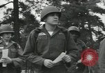Standbild Firma E 1 Training Regiment Auszubildende Fort Dix New Jersey USA, 1955, aus Sekunde 20 historischem Filmmaterial Videoclip 65675073548