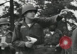 Standbild Firma E 1 Training Regiment Auszubildende Fort Dix New Jersey USA, 1955, aus Sekunde 22 historischem Filmmaterial Videoclip 65675073548