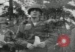 Standbild Firma E 1 Training Regiment Auszubildende Fort Dix New Jersey USA, 1955, aus Sekunde 31 historischem Filmmaterial Videoclip 65675073548