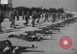 Standbild Firma E 1 Training Regiment Auszubildende Fort Dix New Jersey USA, 1955, aus Sekunde 38 historischem Filmmaterial Videoclip 65675073548