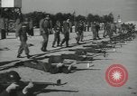 Standbild Firma E 1 Training Regiment Auszubildende Fort Dix New Jersey USA, 1955, aus Sekunde 39 historischem Filmmaterial Videoclip 65675073548