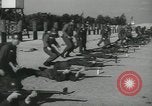 Standbild Firma E 1 Training Regiment Auszubildende Fort Dix New Jersey USA, 1955, aus Sekunde 40 historischem Filmmaterial Videoclip 65675073548