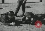 Standbild Firma E 1 Training Regiment Auszubildende Fort Dix New Jersey USA, 1955, aus Sekunde 45 historischem Filmmaterial Videoclip 65675073548