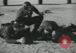 Standbild Firma E 1 Training Regiment Auszubildende Fort Dix New Jersey USA, 1955, aus Sekunde 47 historischem Filmmaterial Videoclip 65675073548