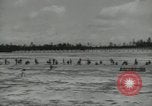 Standbild Firma E 1 Training Regiment Auszubildende Fort Dix New Jersey USA, 1955, aus Sekunde 56 historischem Filmmaterial Videoclip 65675073548